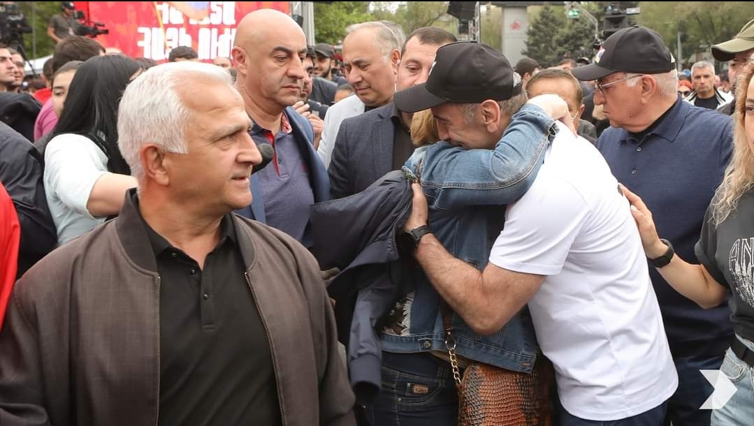 Screenshot_20220501-212037_Facebook