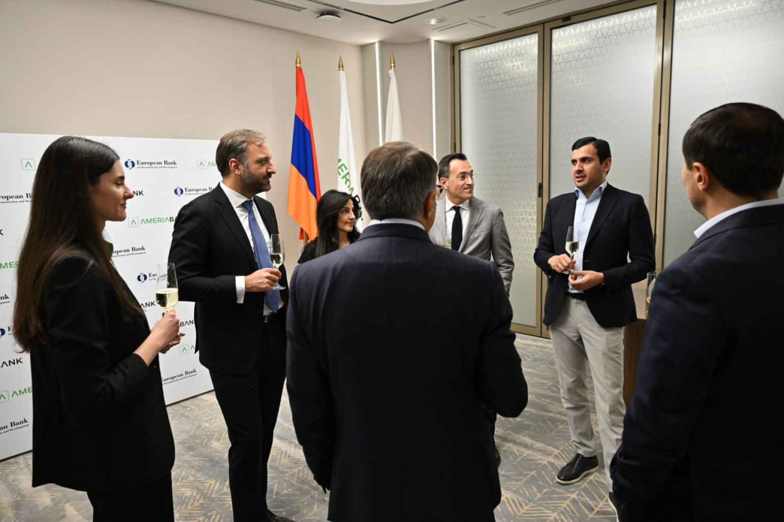 photo-2025-11-14-14-54-46-4-1540x_