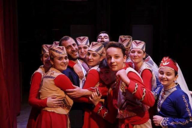 86173165_801689360300118_8312101283699884032_n