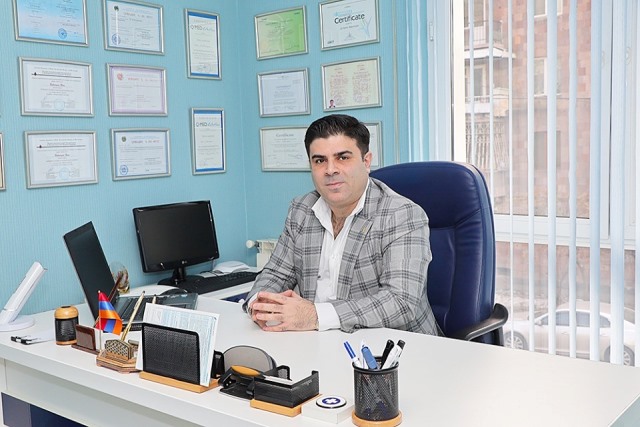 94243085_652121458666351_6107068033165950976_n