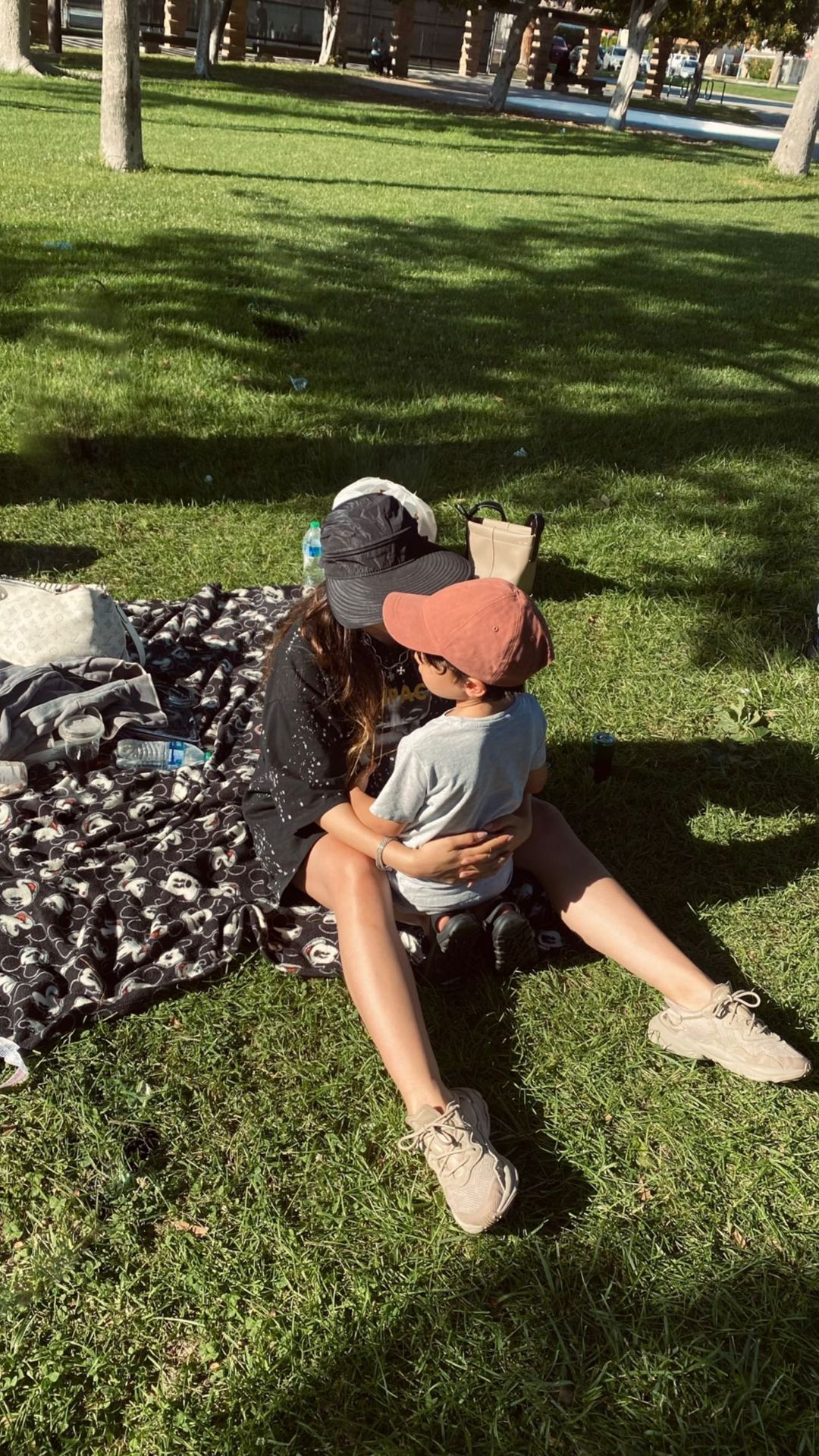 sirushoofficial_289262092_8412009498839089_1186946194638031570_n