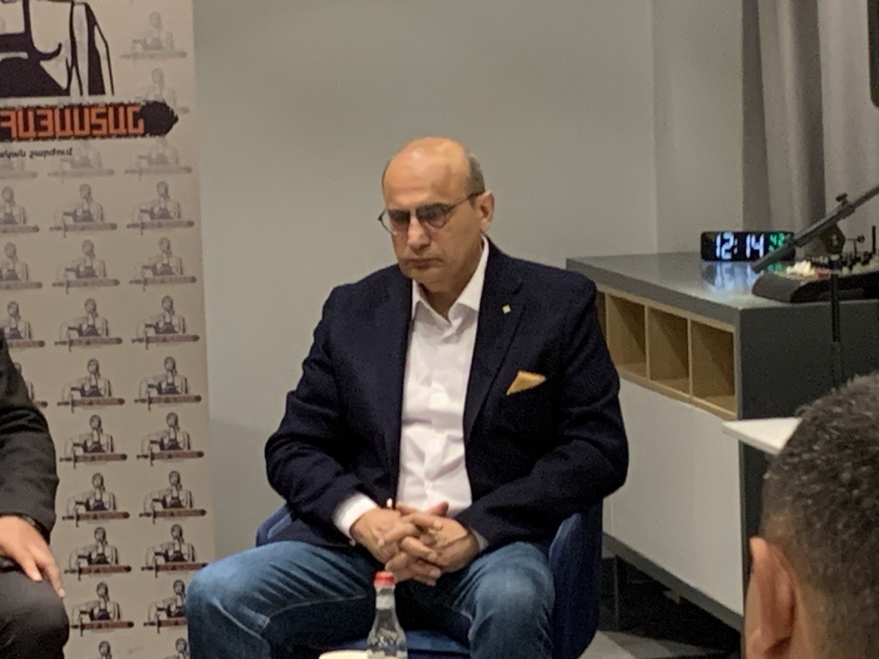 photo_5312149417689742326_y