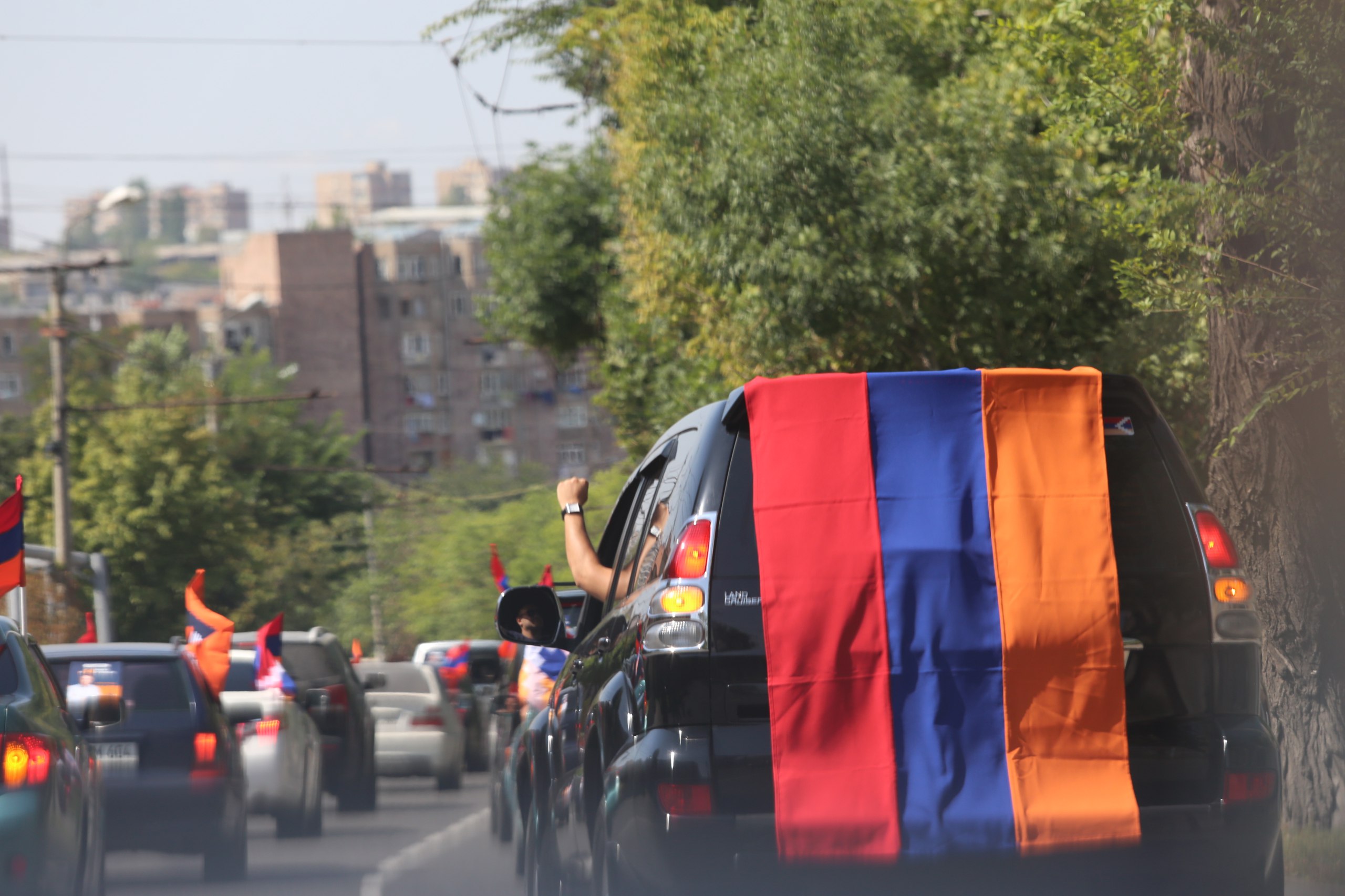 photo_5197478240472650810_w