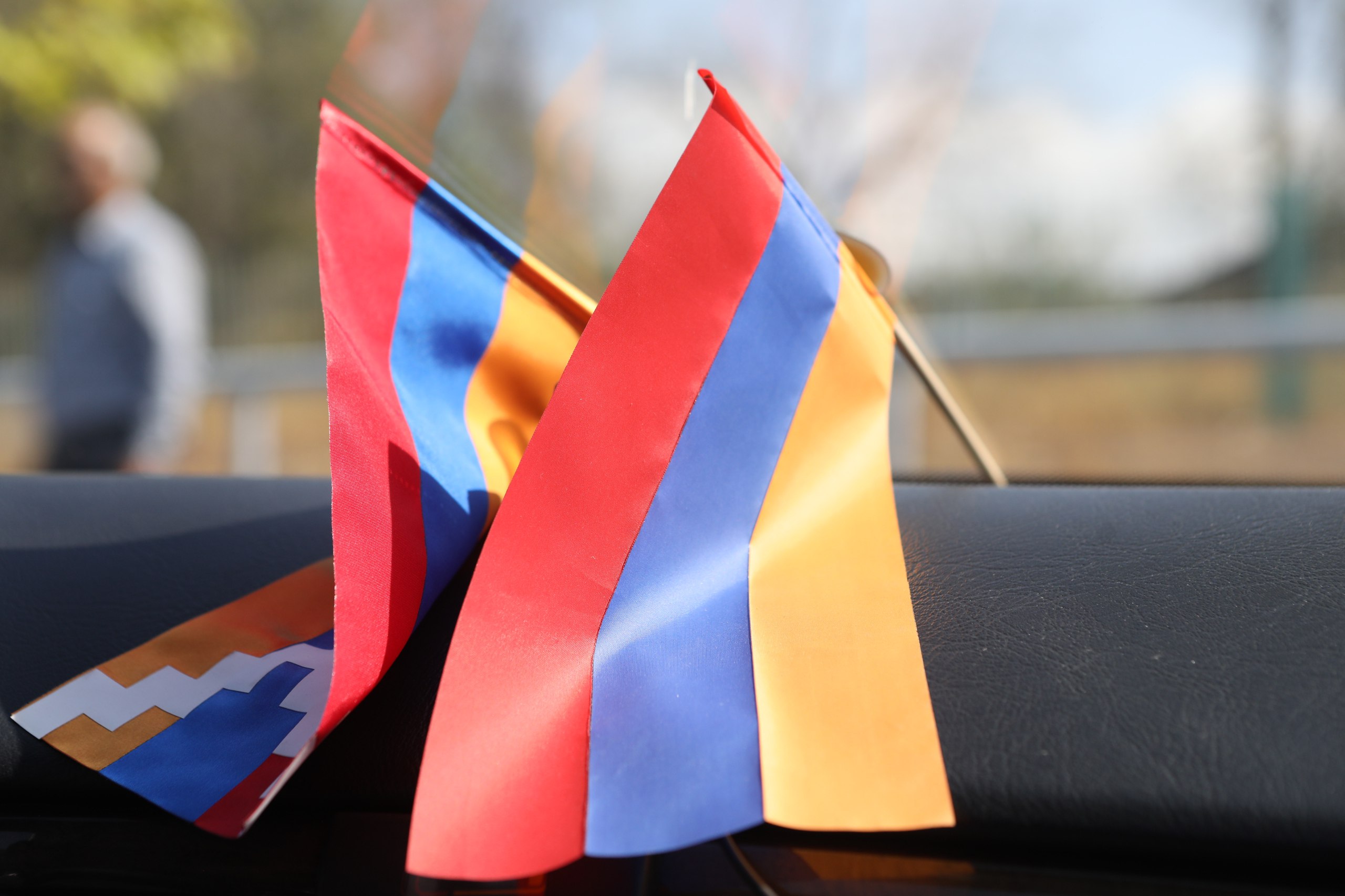 photo_5197478240472650820_w