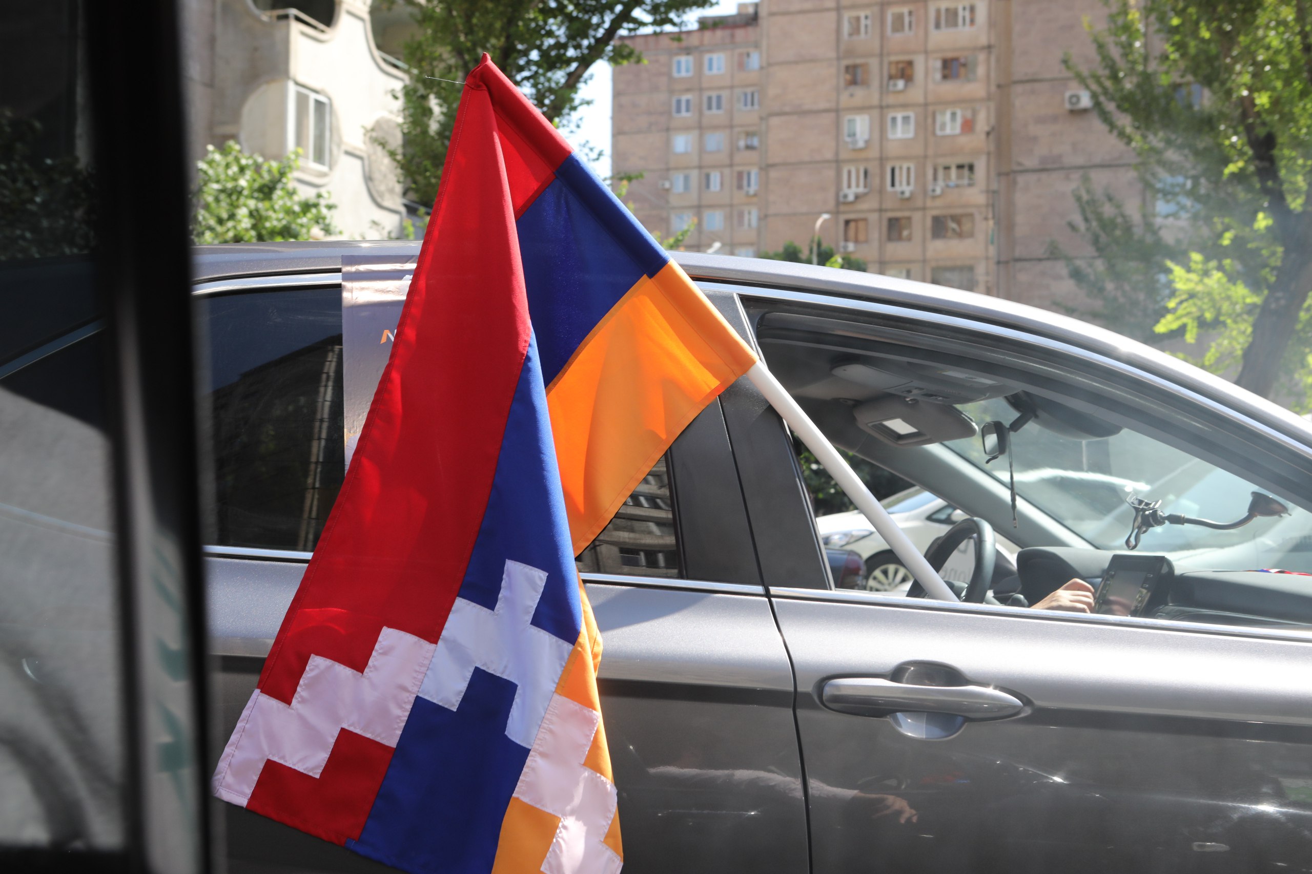 photo_5197478240472650825_w