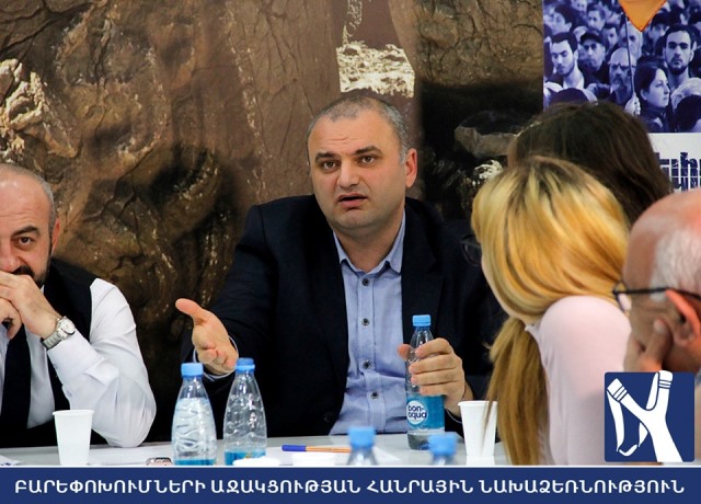 61055514_592684747909012_8042869205755756544_n