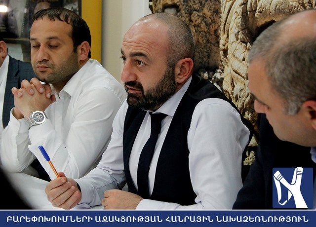 61219905_2089040544555012_44833630299619328_n