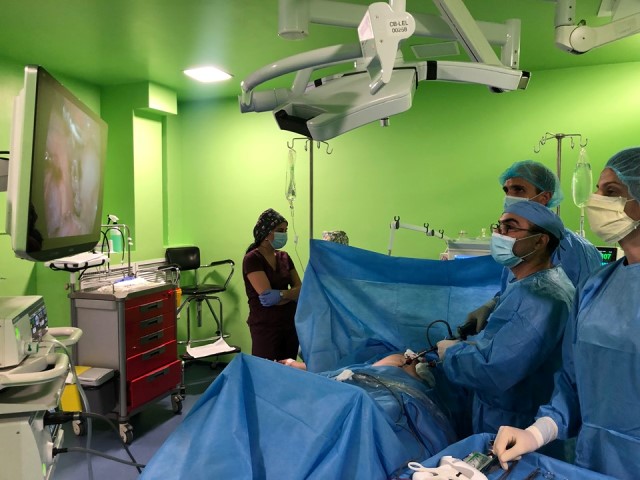 89763844_907047016417453_1210079552152272896_n