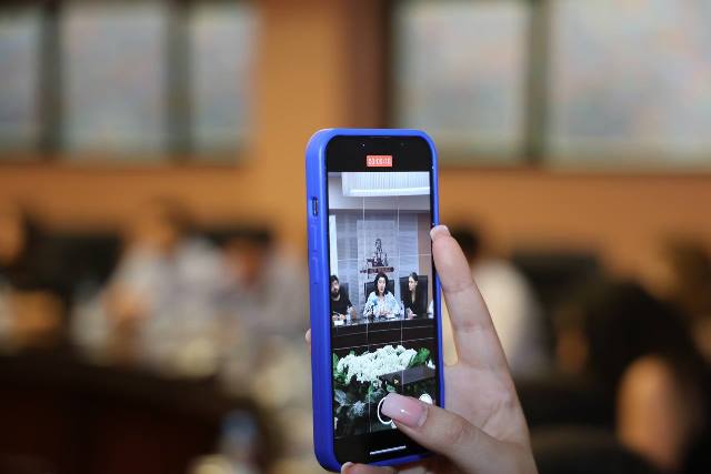 photo_5235512323362376586_y