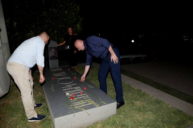 910d1c5c-085a-4b3c-9b6b-b86bab96620d