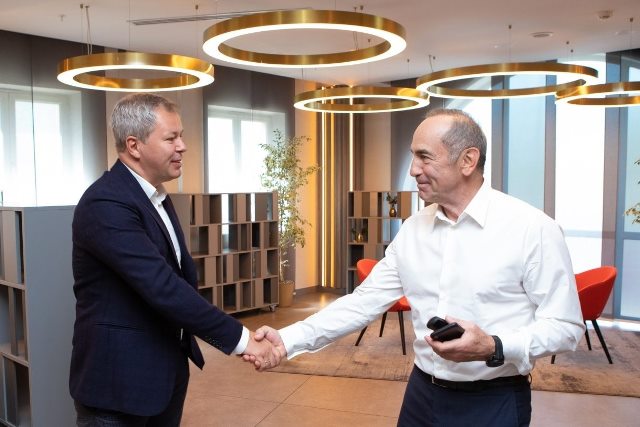 118765389_657575384900835_5322090686988051277_o