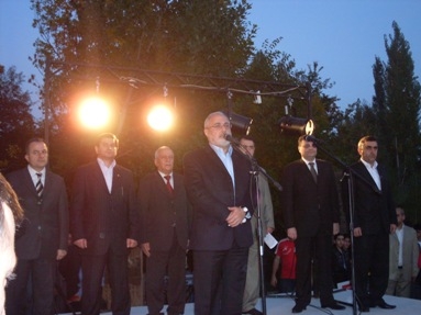 Ваан Ованисян: «Мы не будем ставить банальной проблемы отставки, мы поставим задачу целостной смены власти»