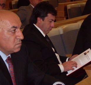 Арутюн Памбукян пришел в парламент