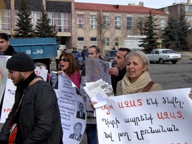 Акция протеста против тоталитарного режима в РА, армяно-турецких протоколов и «Мадридских принципов» (фоторепортаж)
