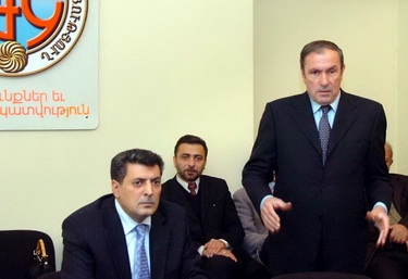 На выборах мэра Еревана список от Армянского национального конгресса возглавит Левон Тер-Петросян