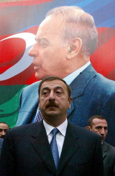 Азербайджан пренебрег замечаниями Венецианской комиссии