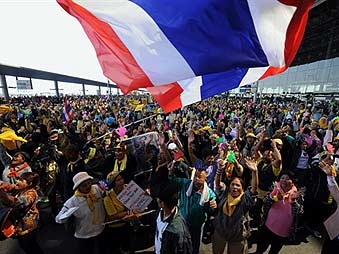 Թայլանդի ընդդիմության առաջնորդները ցուցարարներին ցրվելու կոչ են արել