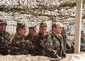 Президент НКР Бако Саакян присутствовал на общевойсковых учениях армии обороны НКР