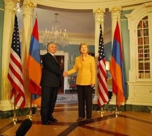 Хиллари Клинтон: «Совместное заявление МИД Армении и Турции - «исторический документ»