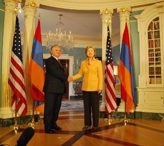 Эдвард Налбандян поблагодарил США за их вклад в дело мирного урегулирования Карабахского конфликта