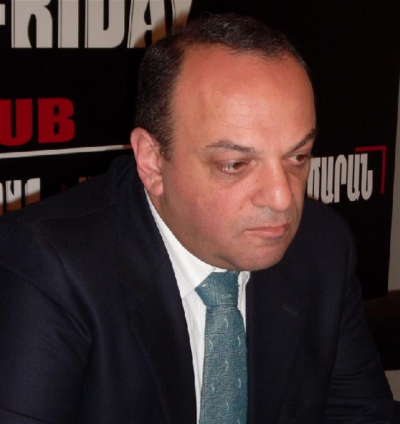 Арман Меликян