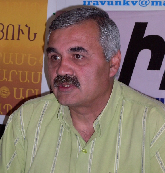 Левон Мелик-Шахназарян: «Президент лишился возможности смотреть этот футбольный матч на стадионе»