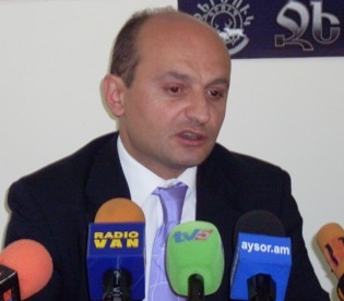 Степан Сафарян: «Я надеюсь, что эти выборы не станут дополнительным испытанием для внутренней политики».