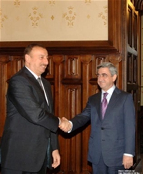 Встреча Саргсян- Алиев началась