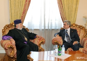 Президент Армении встретился с Католикосом Всех Армян