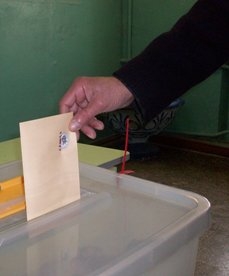 В избирательном участке  10/16 был зафиксирован случай открытого голосования