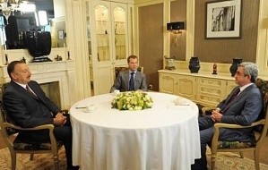 Сегодня в Сочи состоится трехсторонняя встреча Сержа Саргсяна, Дмитрия Медведева, и Ильхама Алиева