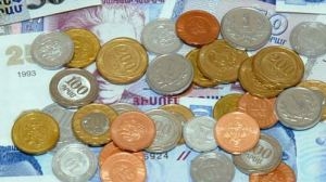 Насколько реалистично повышение минимальной месячной зарплаты?