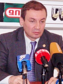 Один из важнейших вопросов 2011г. будет связан с избирательным процессом - А. Давтян