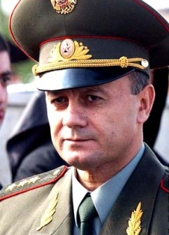 Министр обороны Армении направится в Турцию