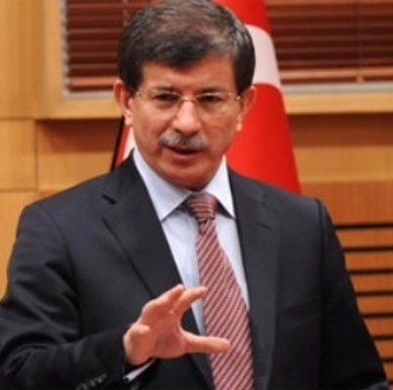 Ахмед Давутоглу пригрозил провалом армяно-турецкого процесса