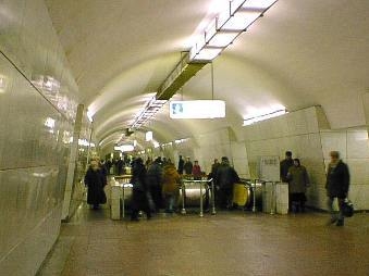 В Московском метрополитене прогремели два взрыва