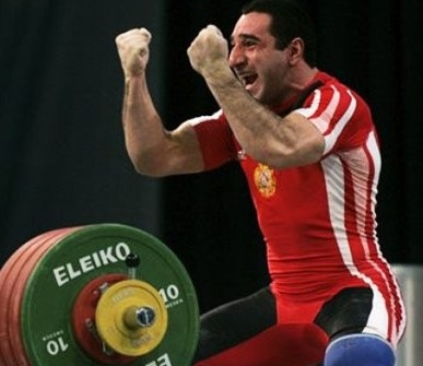 Ара Хачатрян стал обладателем малой золотой медали