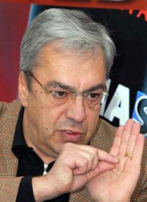 Выборы 2012 и 2013гг. окажут воздействие на экономику - Баграт Асатрян  