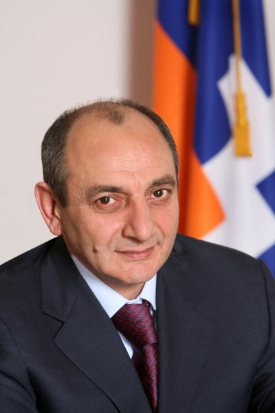Бако Саакян подписал указ об освобождении от должности полковника Тирана Хачатряна  