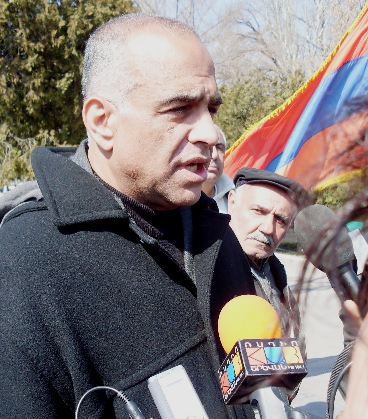 Власть валяется на улице: кто возьмет ее? 