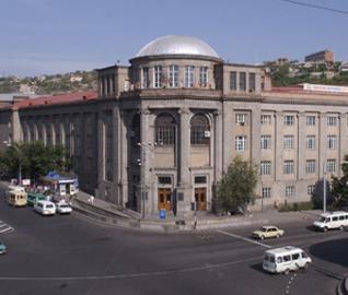 Уволены ректоры пяти ВУЗов Армении 