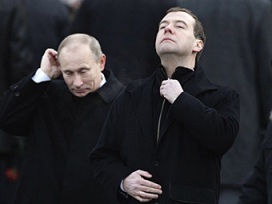Медведев назвал высказывания Путина о Ливии недопустимыми  