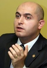 Արմեն Աշոտյան.«Քանի դեռ ծնողը համաձայն է իր երեխայի կրթություն չստանալու դիմաց գումար վճարել՝ վզակոթին հասցնելու փոխարեն, կունենանք այն, ինչ ունենք»