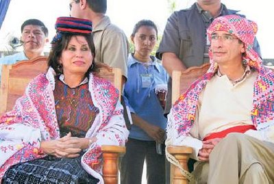 Ընտրություններին իր թեկնածությունը դնելու նպատակով Գվատեմալայի դատարանը թույլատրել է նախագահի կնոջը բաժանվել ամուսնուց