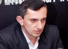 Присутствие остальных оппозиционных сил в парламенте под угрозой – политолог  