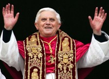 Папа Римский признался, что был членом нацистской организации