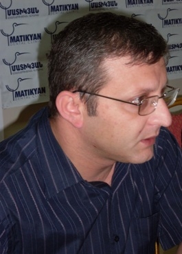 Սուրեն Սուրենյանց.