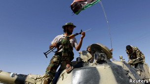 Ливийские повстанцы приближаются к Триполи
