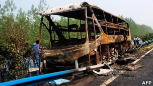 В Китае сгорел переполненный автобус
