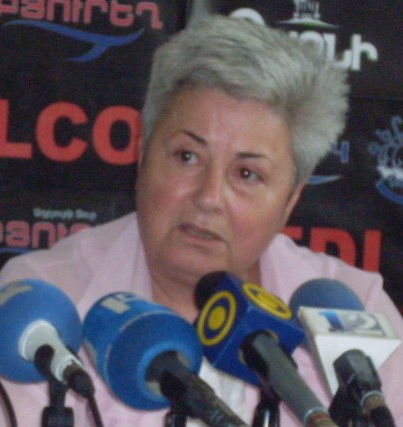 Հրանուշ Խառատյան. «Արտագաղթի կասեցումը միայն հայրենասիրության վրա խարսխելն ուղղակի անմտություն է»